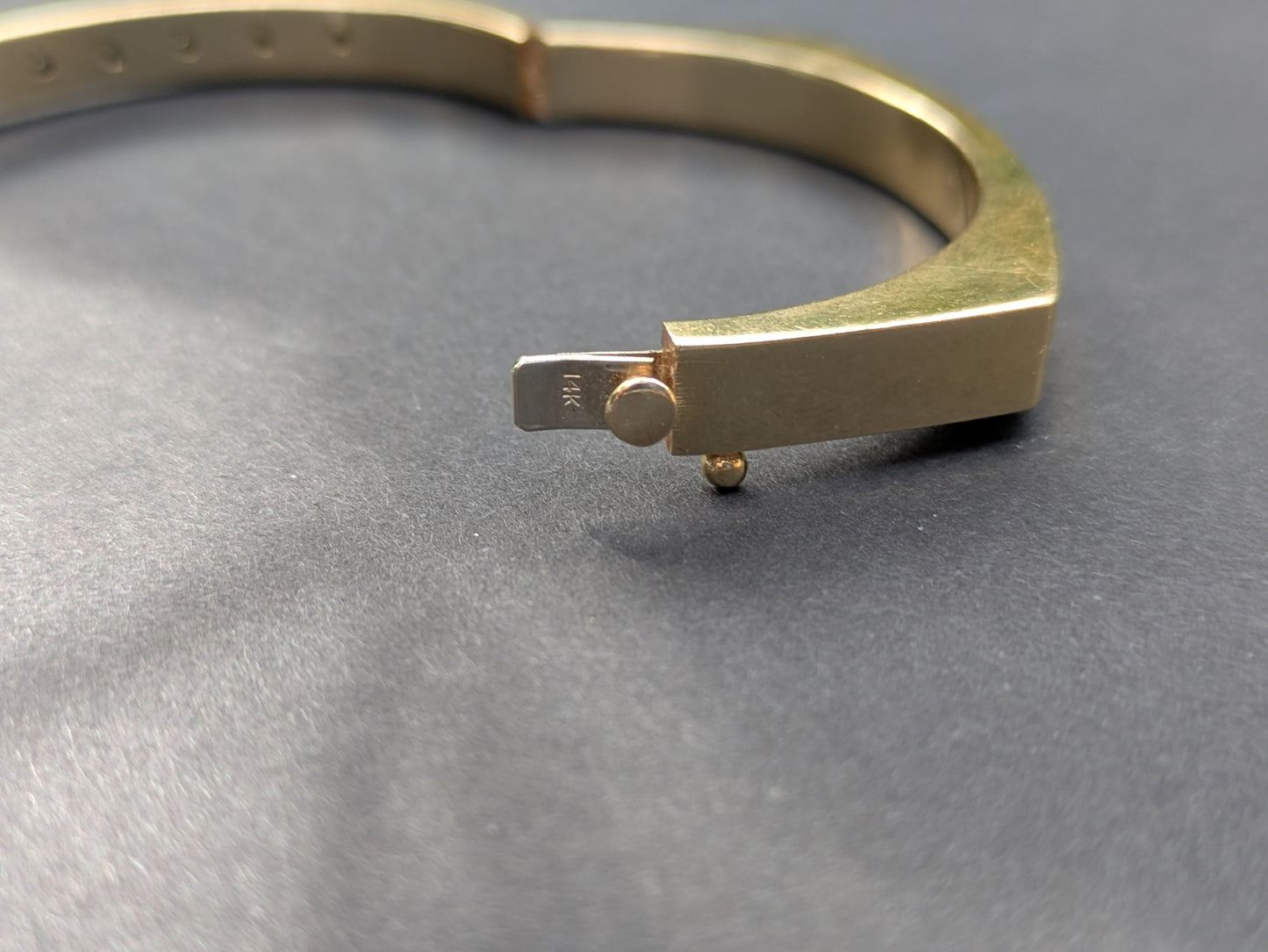 14k 1970's Diamond Bangle
