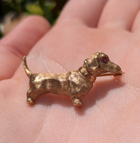 Ruby Eyed 14kt Dachshund Brooch