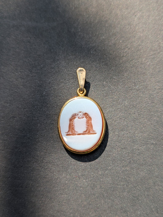 18kt English Carnelian Intaglio Pendant