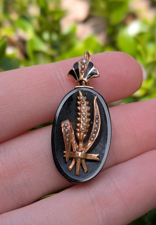 14kt Seed Pearl & Onyx Wheat Shaft Pendant