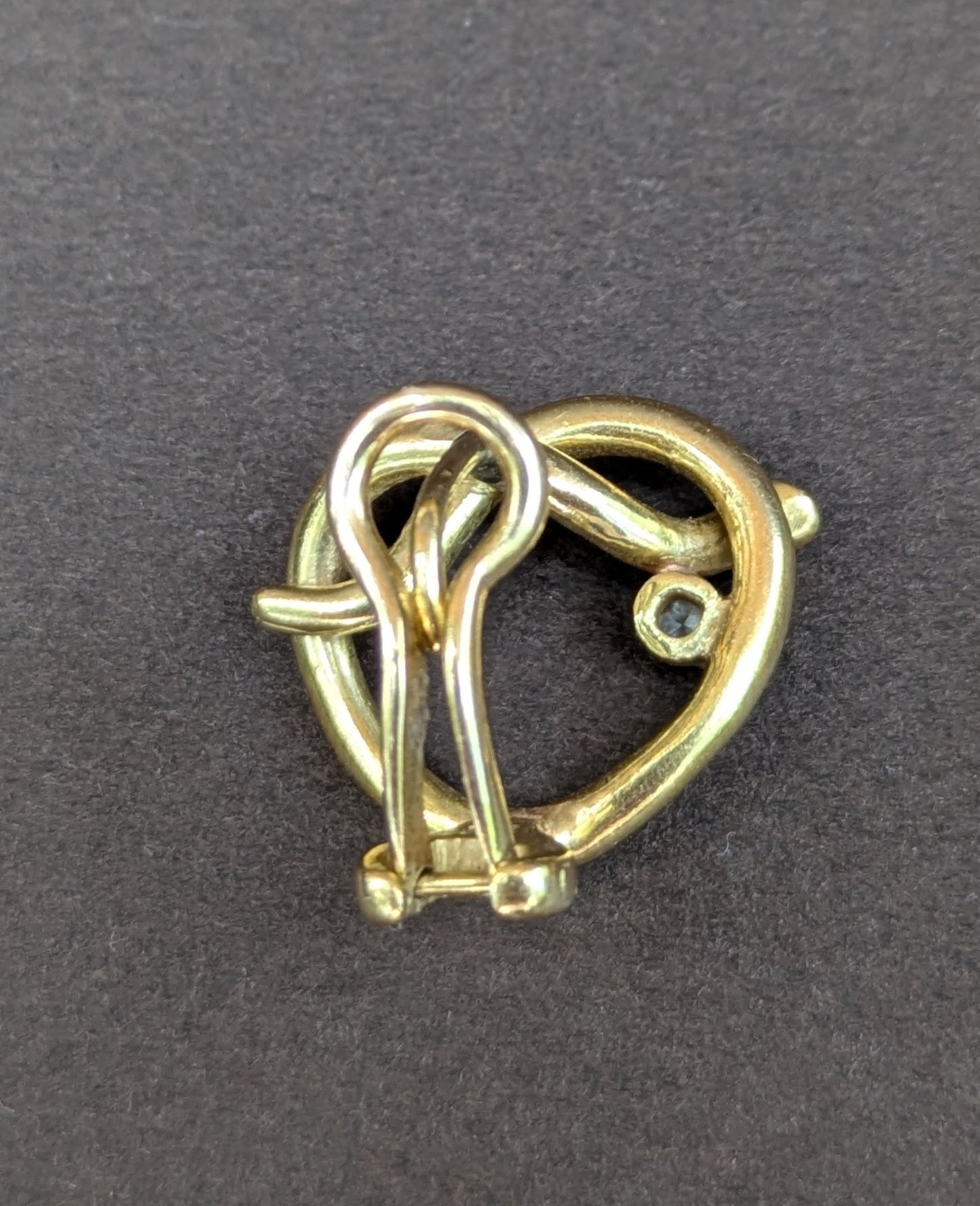 Piaget 18kt Love Knot Earrings with Diamond