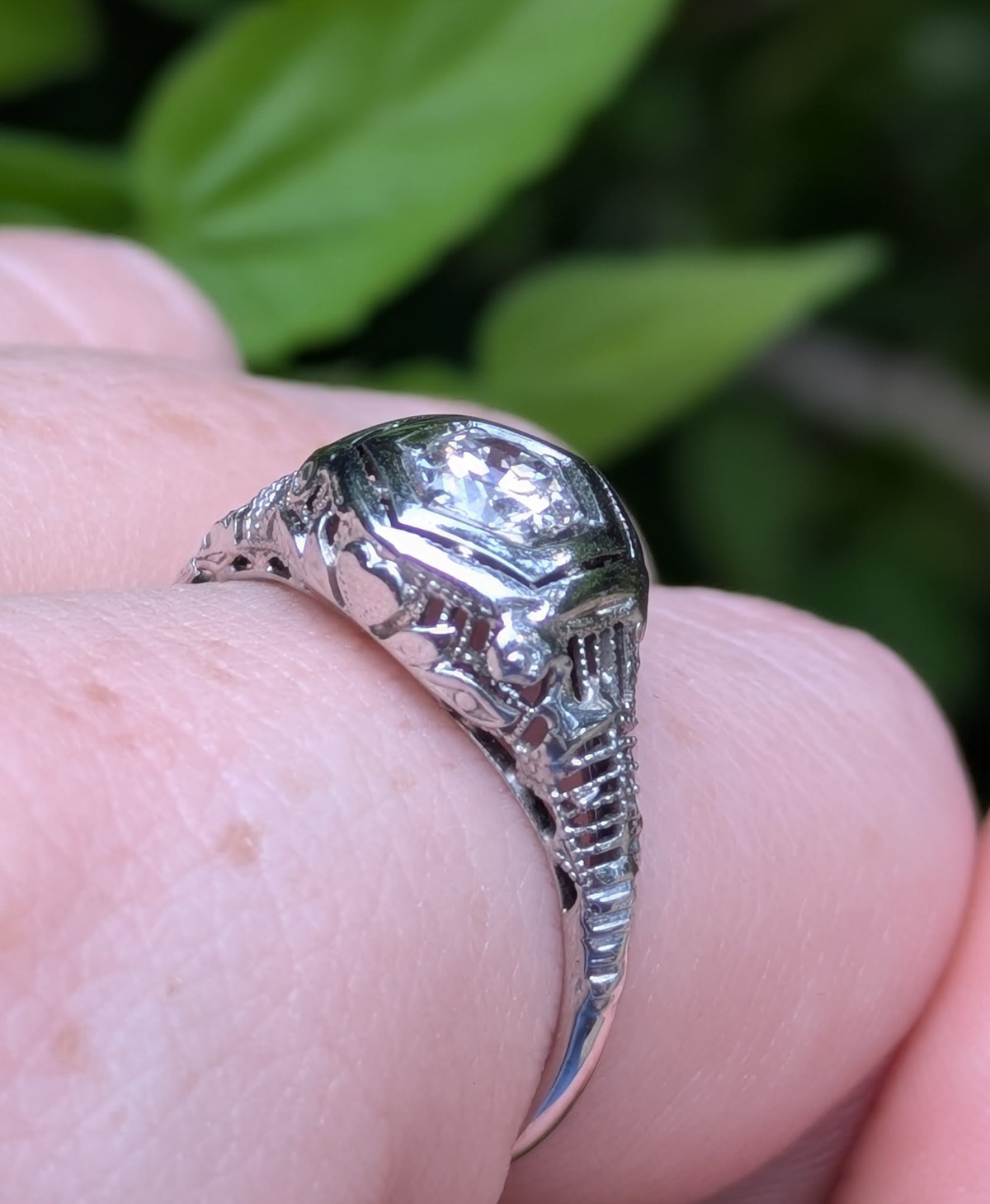 18k White Gold Edwardian Filigree Ring