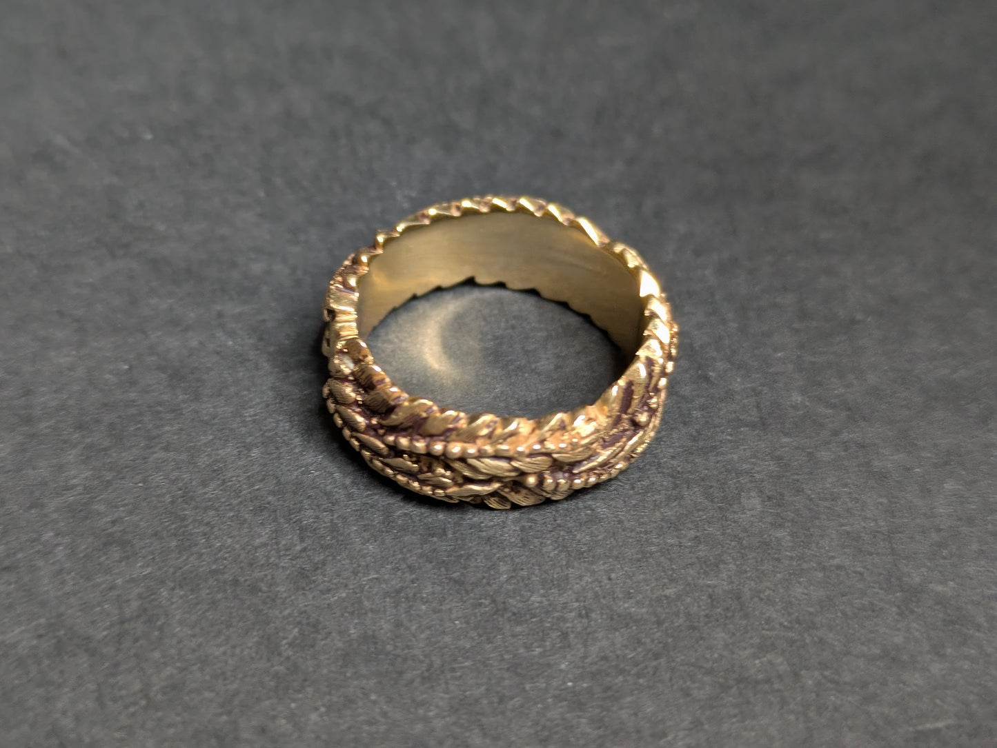 14k Heavy Leaf Band