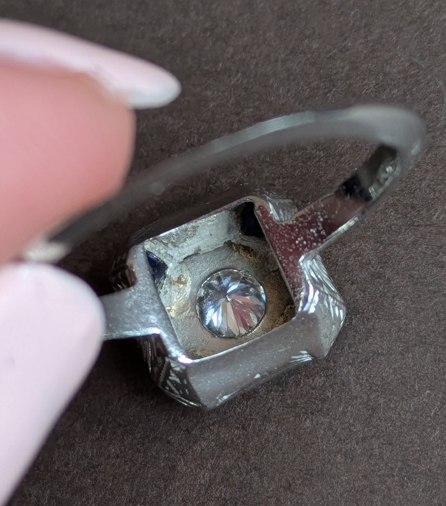 18kt White Gold Illusion Mounted Diamond Ring with French Cut Sapphires