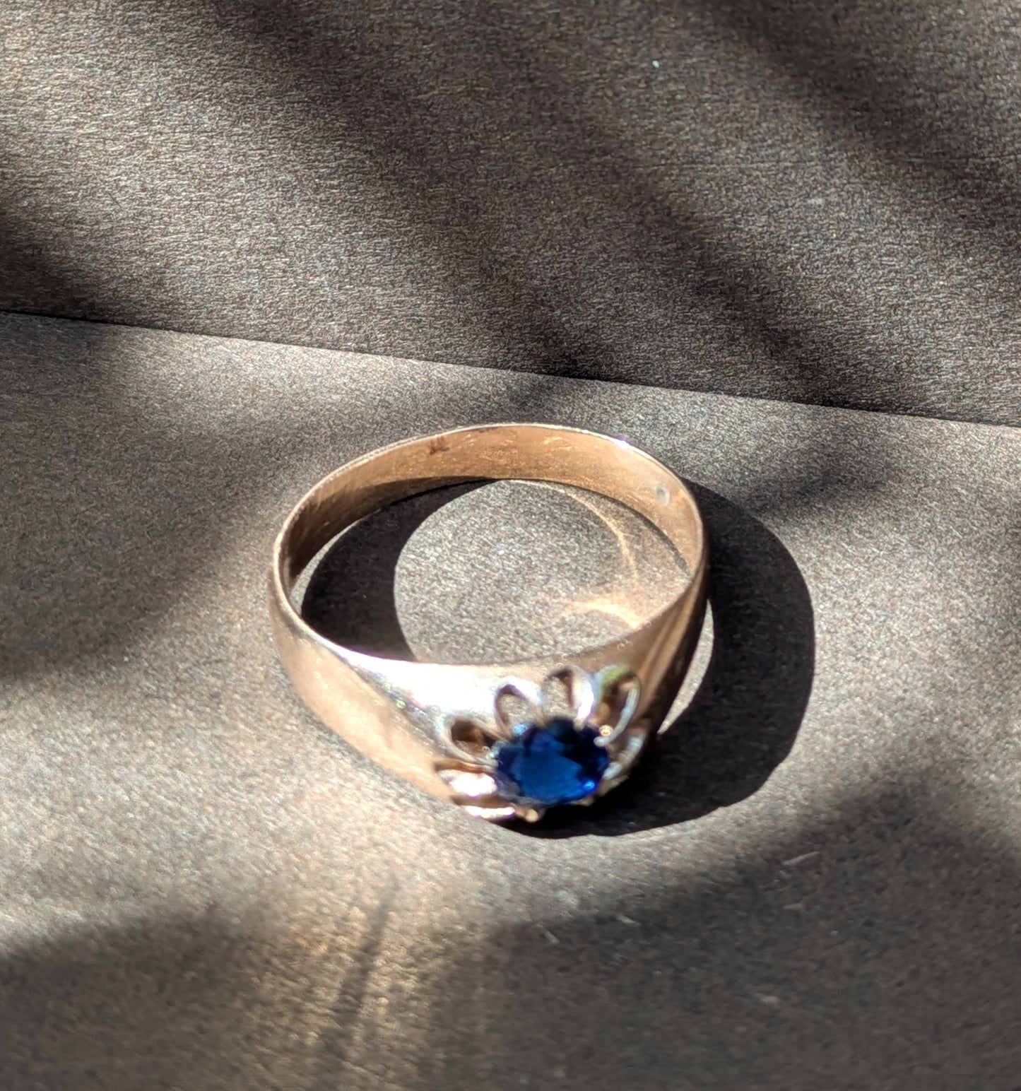 14kt Rose Gold Flush Set Natural Sapphire (GIA Cert.) Ring