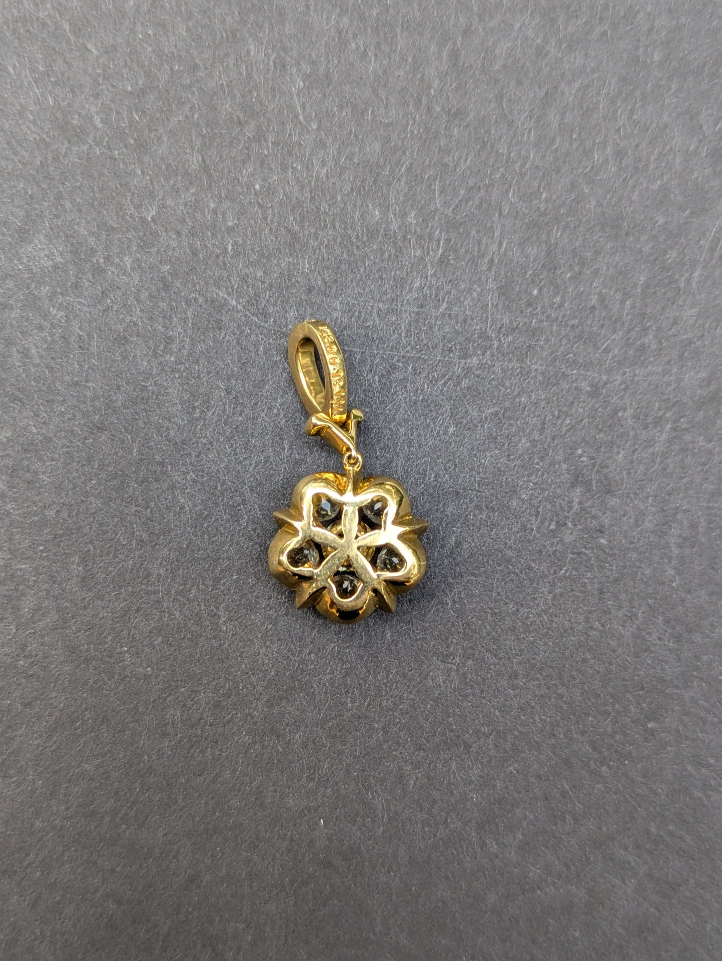 Yellow Sapphire and Diamond 18kt Pendant