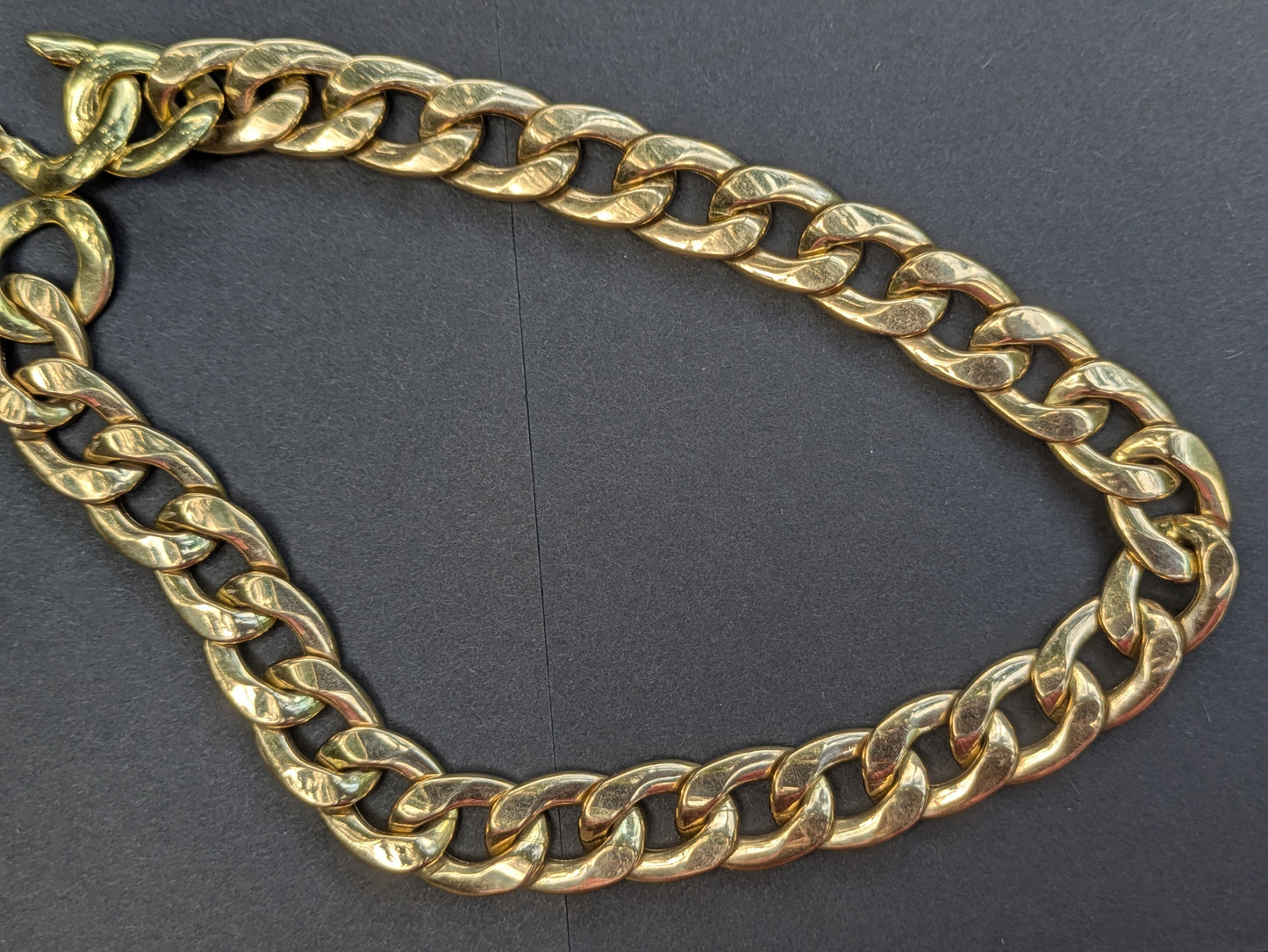 UnoAErre 14kt Wide Flat Curb Chain with Hidden Clasp