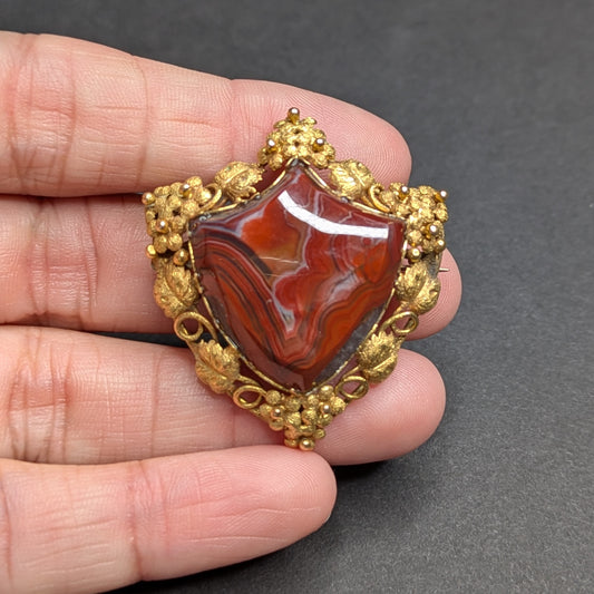 Early Victoria Agate Shield Brooch