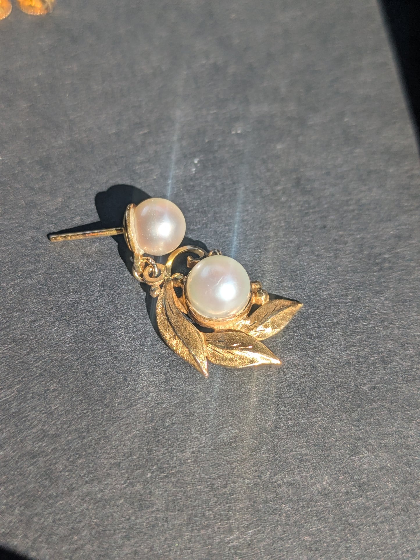 10kt Pearl Drop Earrings