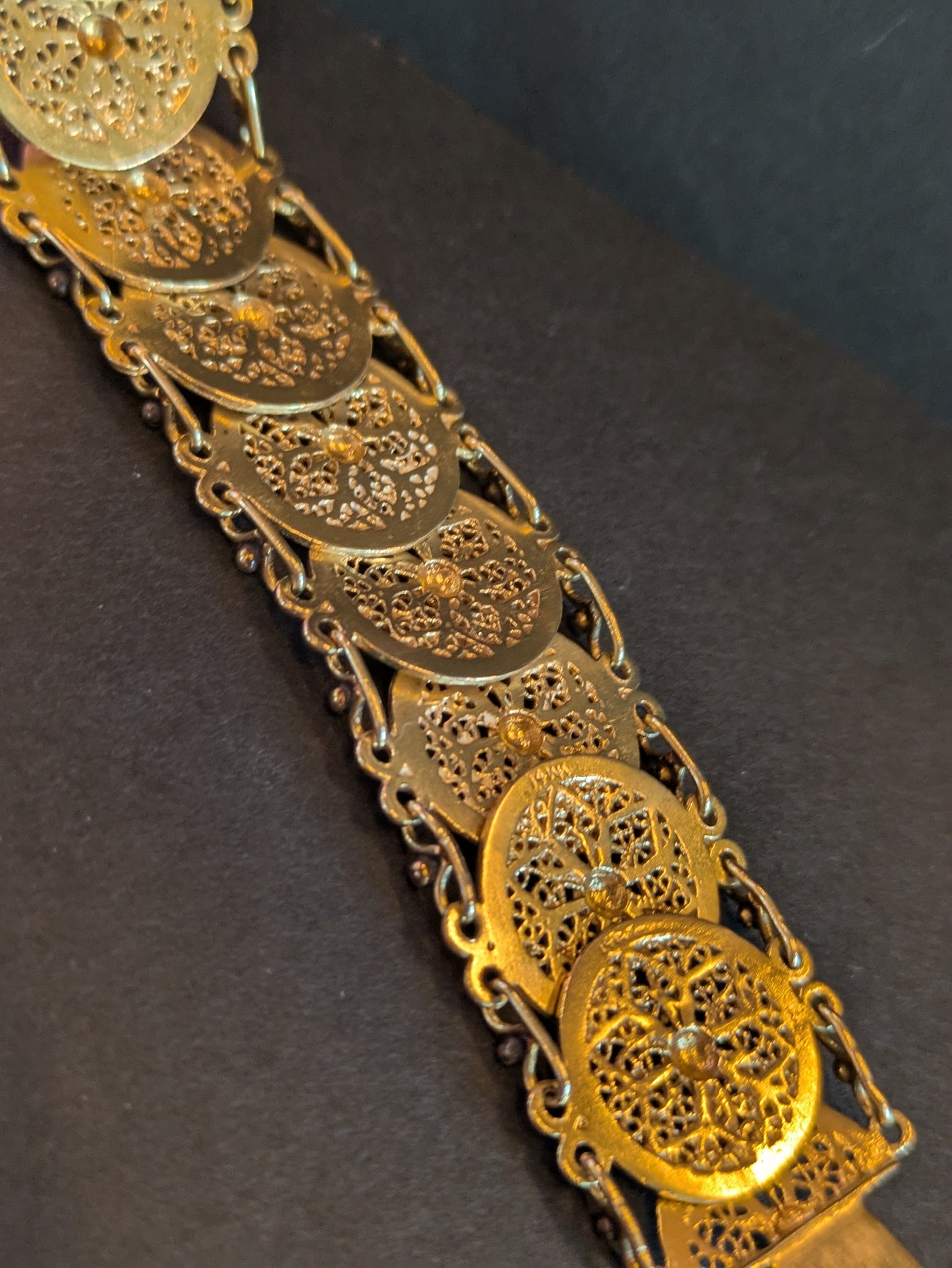 14kt Lace Work Disc Bracelet
