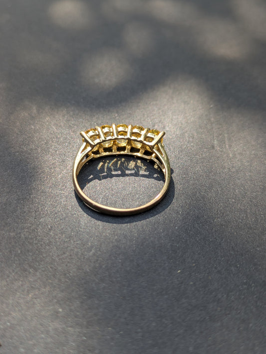 9k Oval Stone Citrine Ring