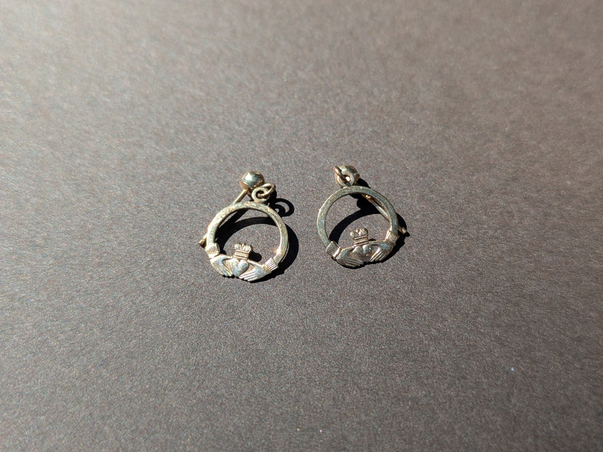 IRISH CLADDAGH DAINTY DANGLE EARRINGS