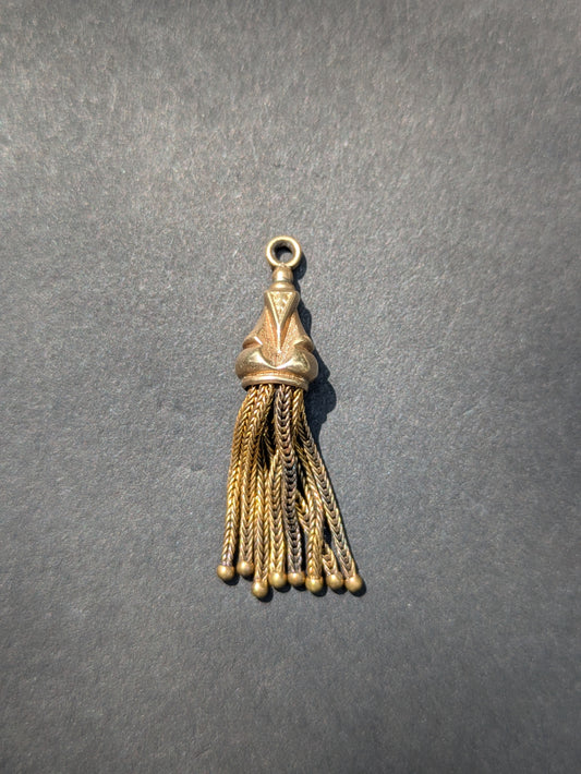 14kt Tassle Charm