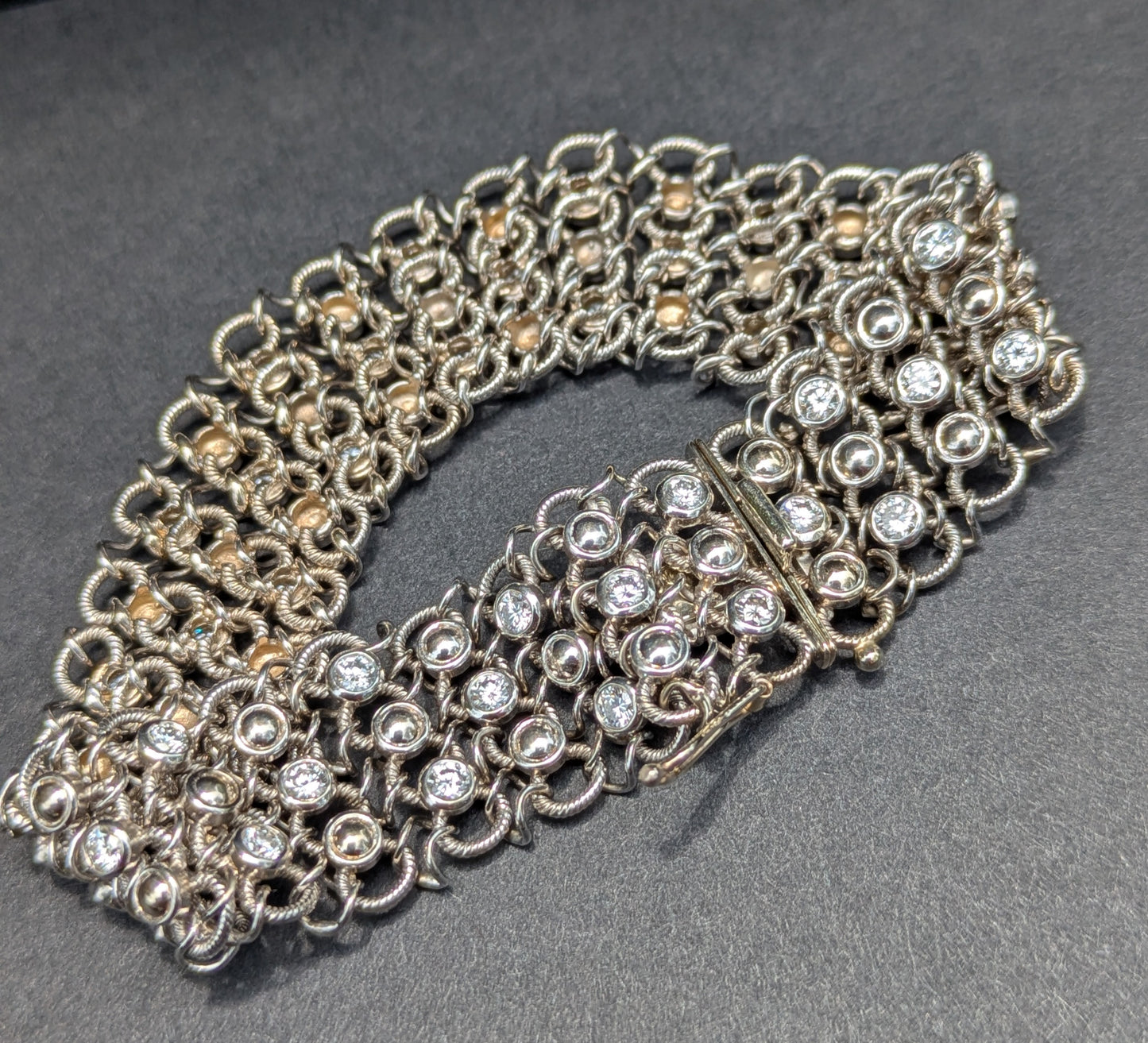 18kt White Gold Diamond "Mesh" Bracelet