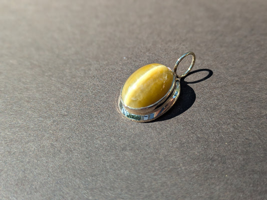 CATS EYE PENDANT CHARM 14K
