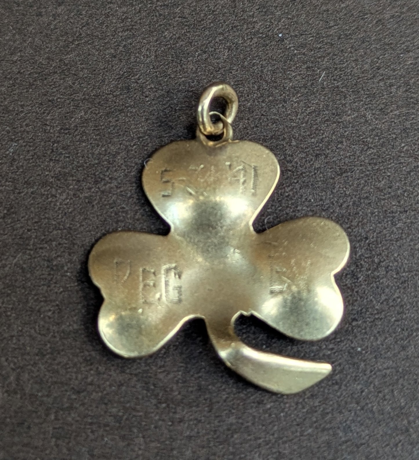 14kt 1941 American Clover "Peg"