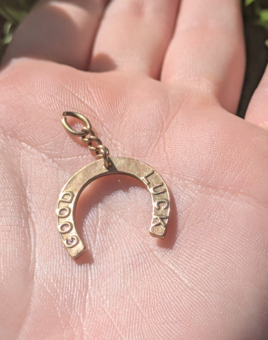 14kt Horseshoe Pendant