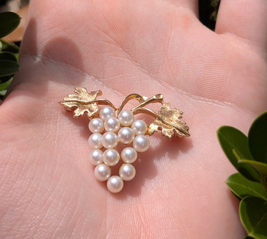 14kt Grape Brooch with White Pearls 1950's