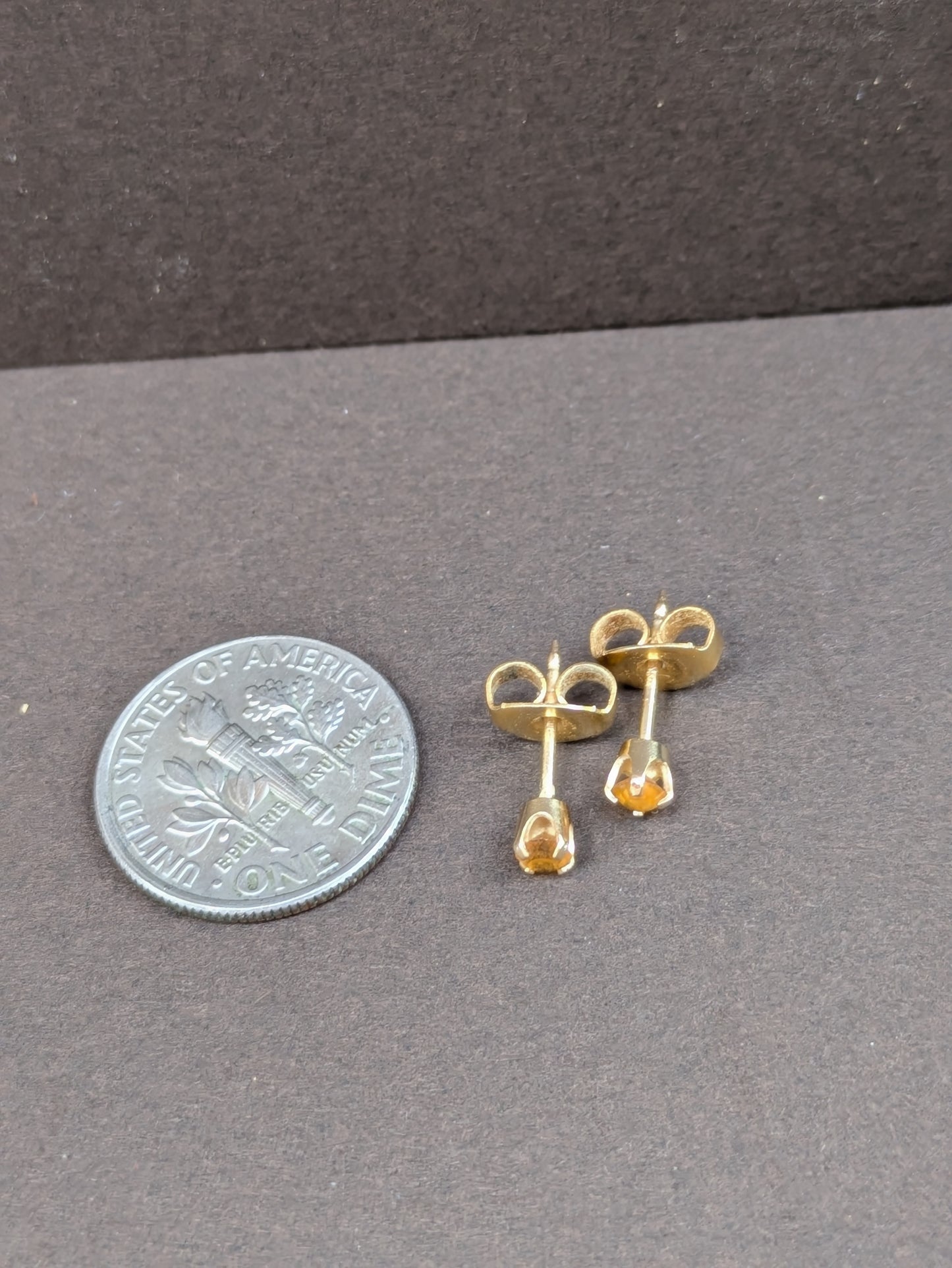 14kt Citrine Stud Earrings