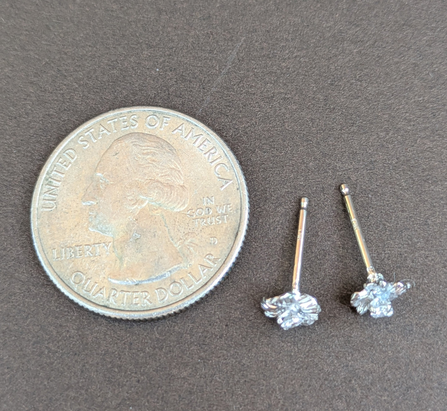 14kt White Gold & Diamond Flower Studs