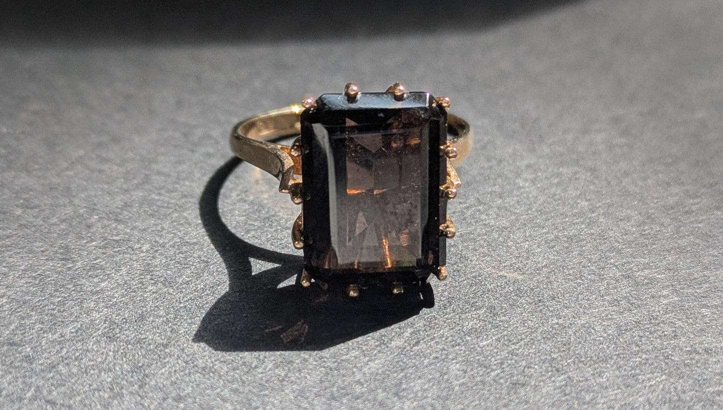 9kt English Smokey Quartz Ring