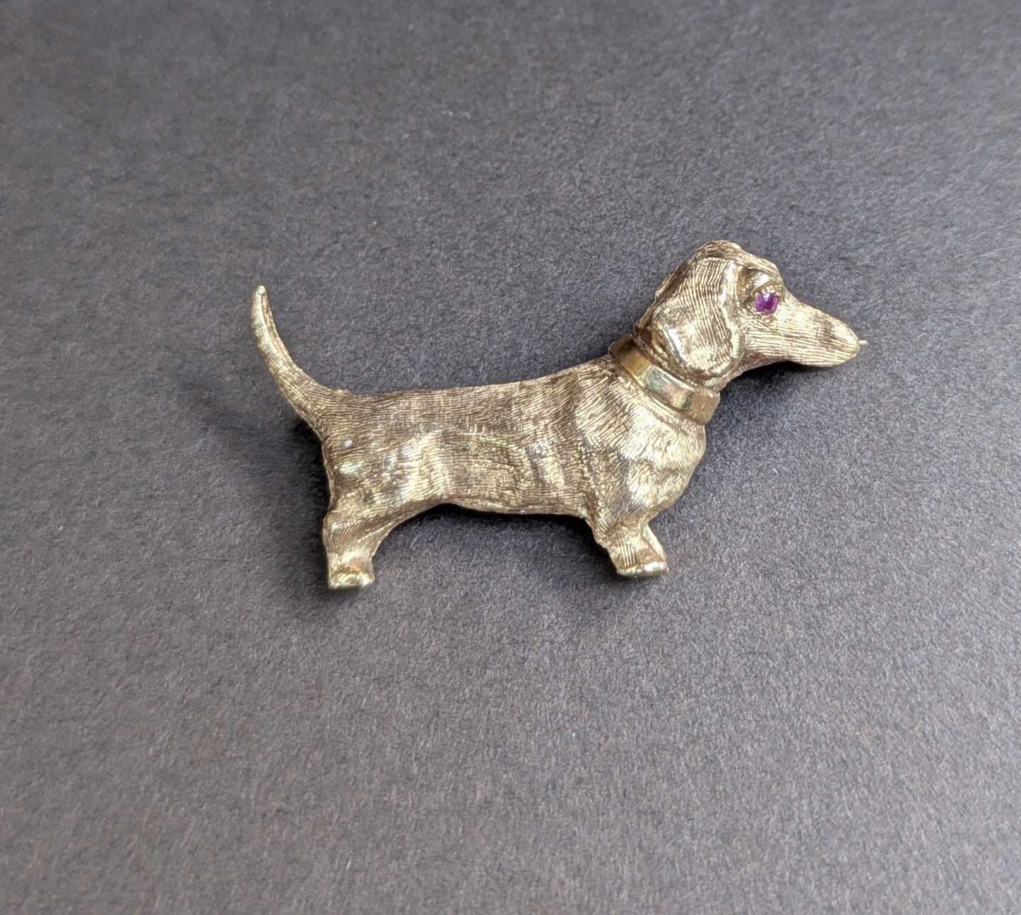 Ruby Eyed 14kt Dachshund Brooch