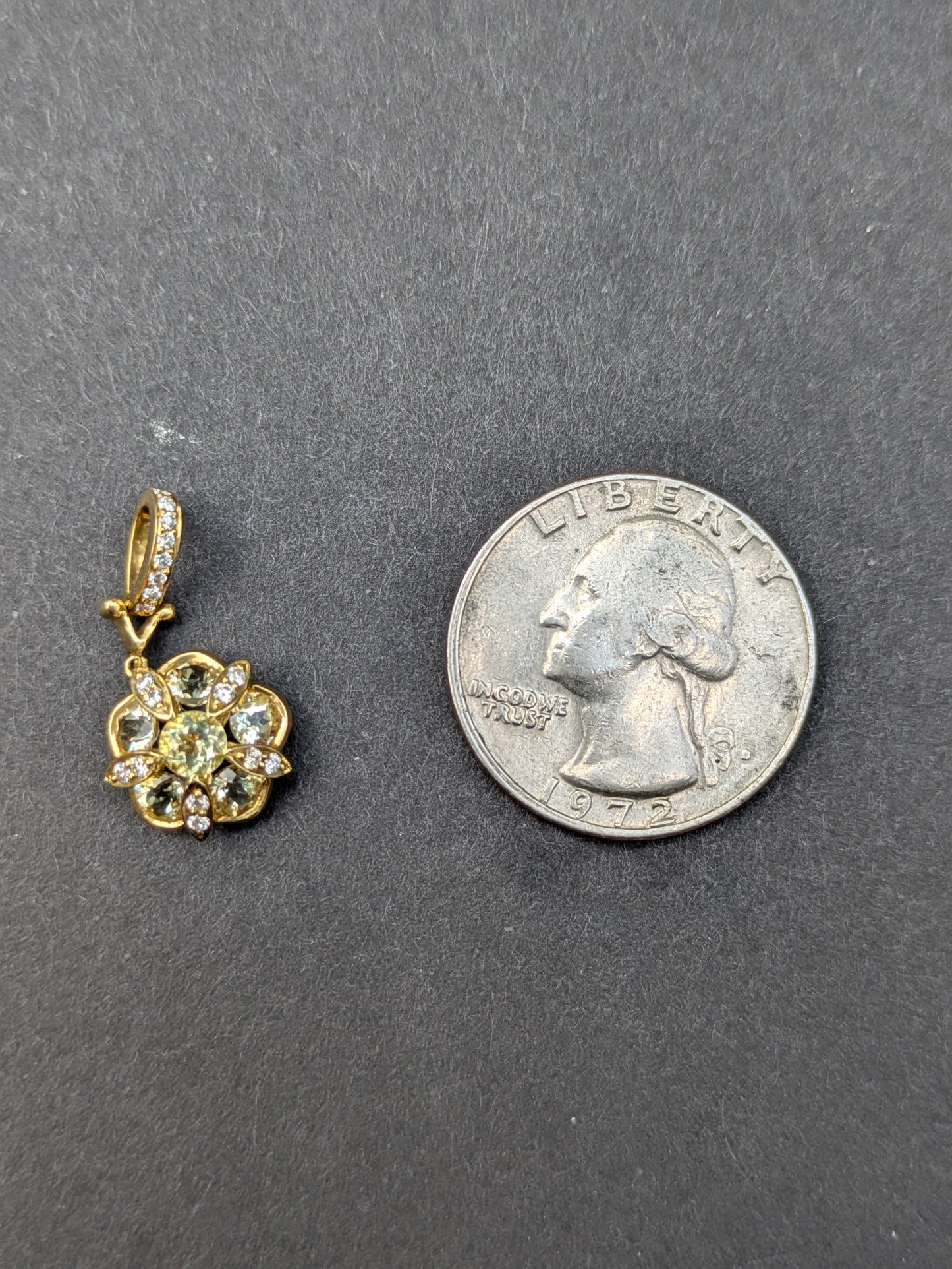 Yellow Sapphire and Diamond 18kt Pendant