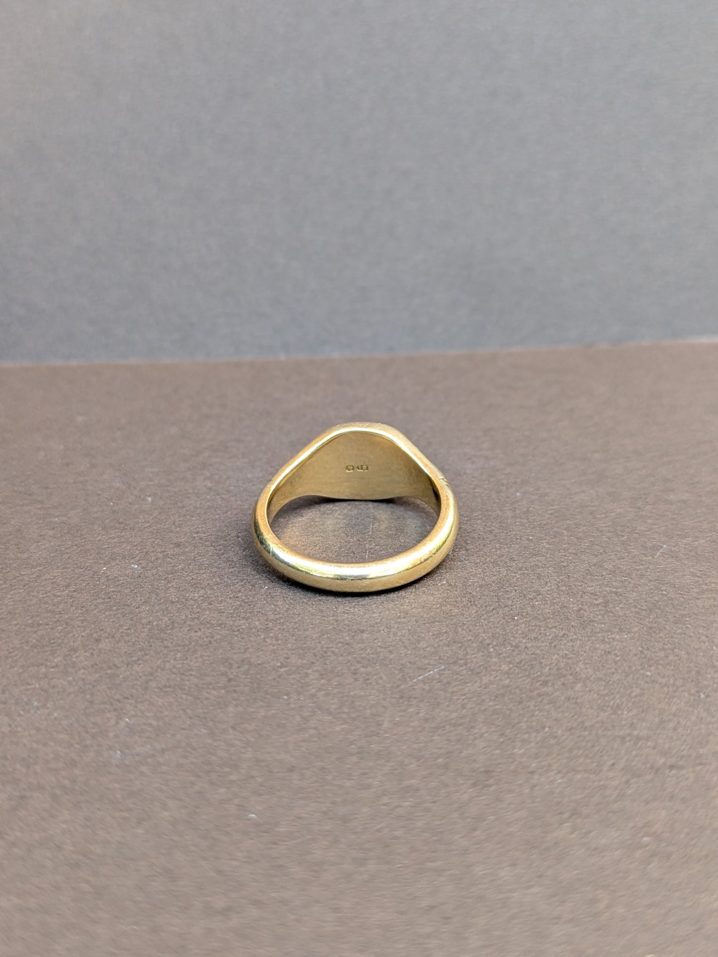 18kt Engraved Boxer Dog Ring