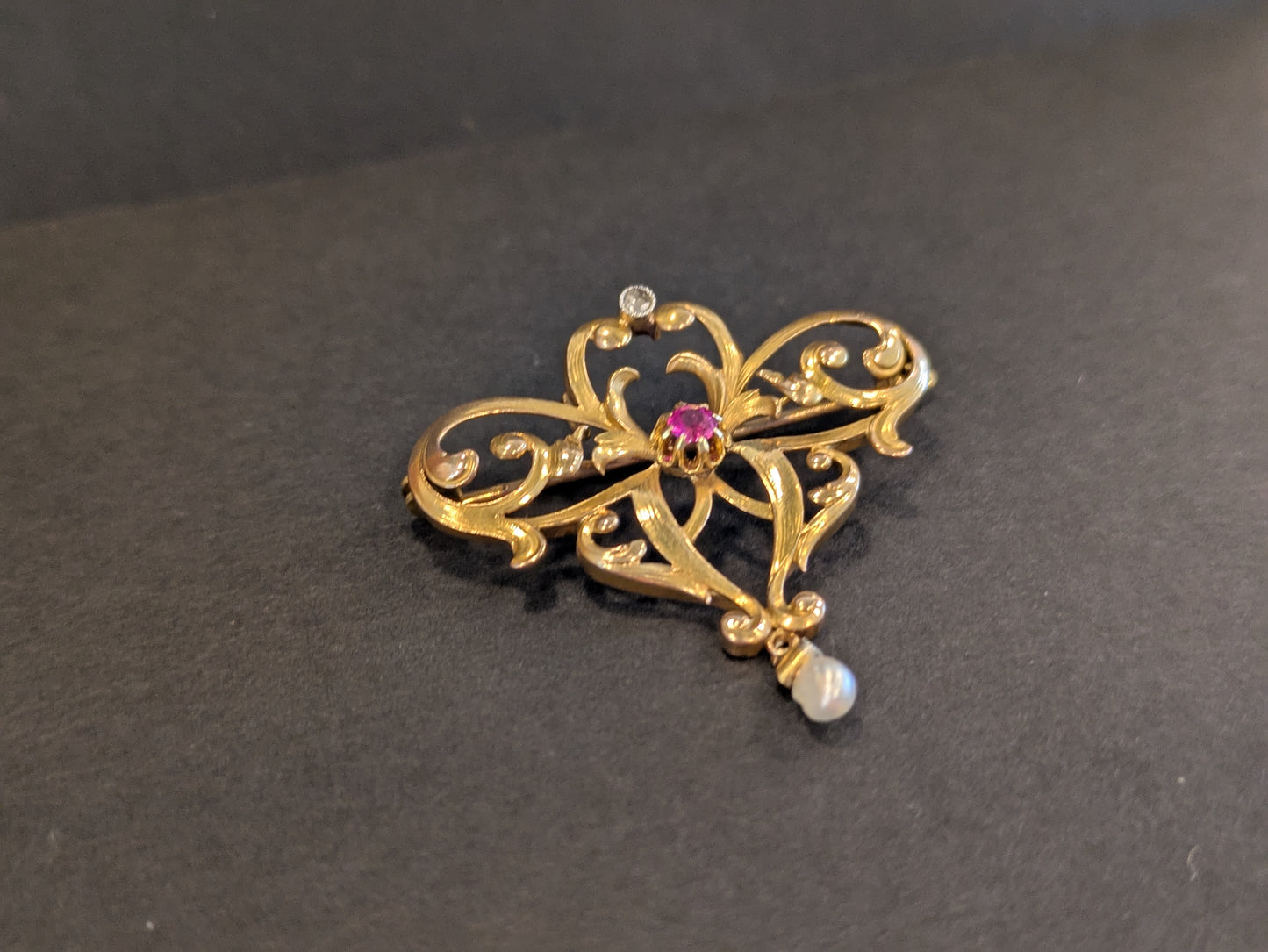 14k Jugendstil Brooch and Pendant with Pearl Diamond and Ruby