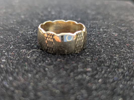 9k Wide Yellow Gold Band with Scalloped Edges and Engraving