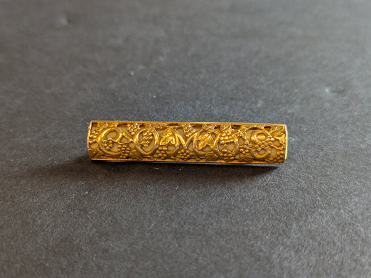 10k Grape Details "Comos" 1911 Pin with Hidden Panel