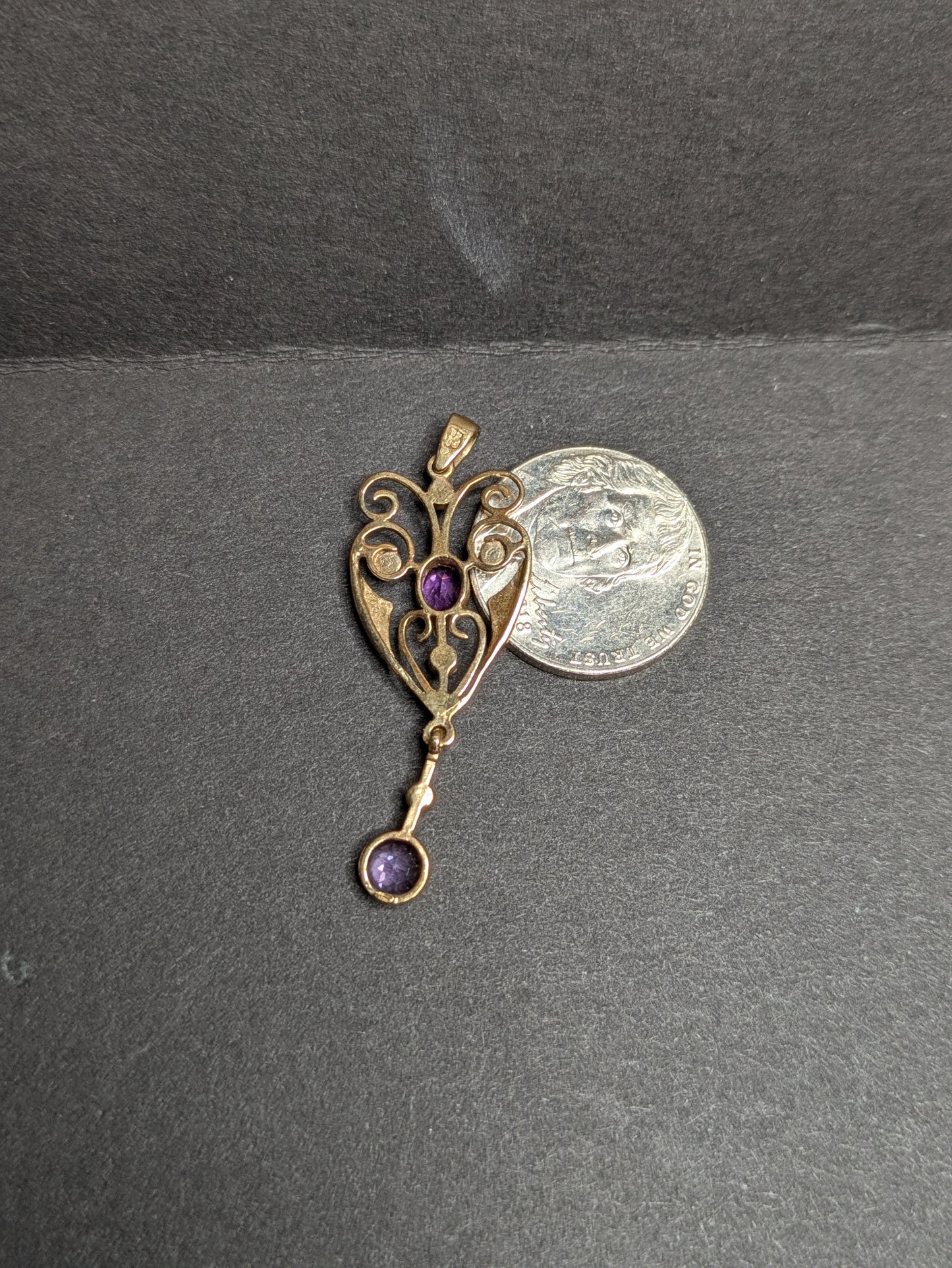 9k Amethyst and Pearl Pendant