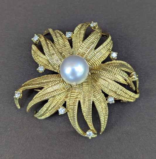 18kt Pearl Diamond Leaf Brooch