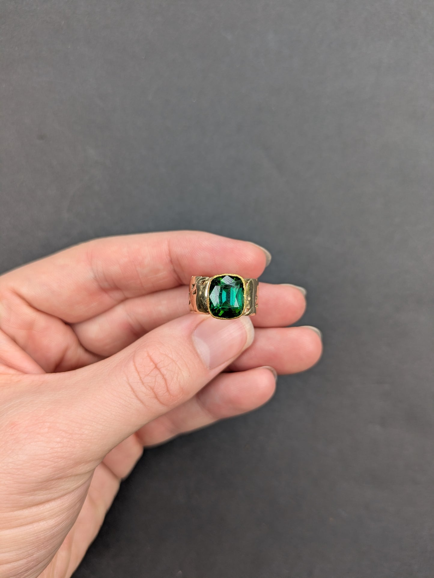 14Kt Green Tourmaline Ring