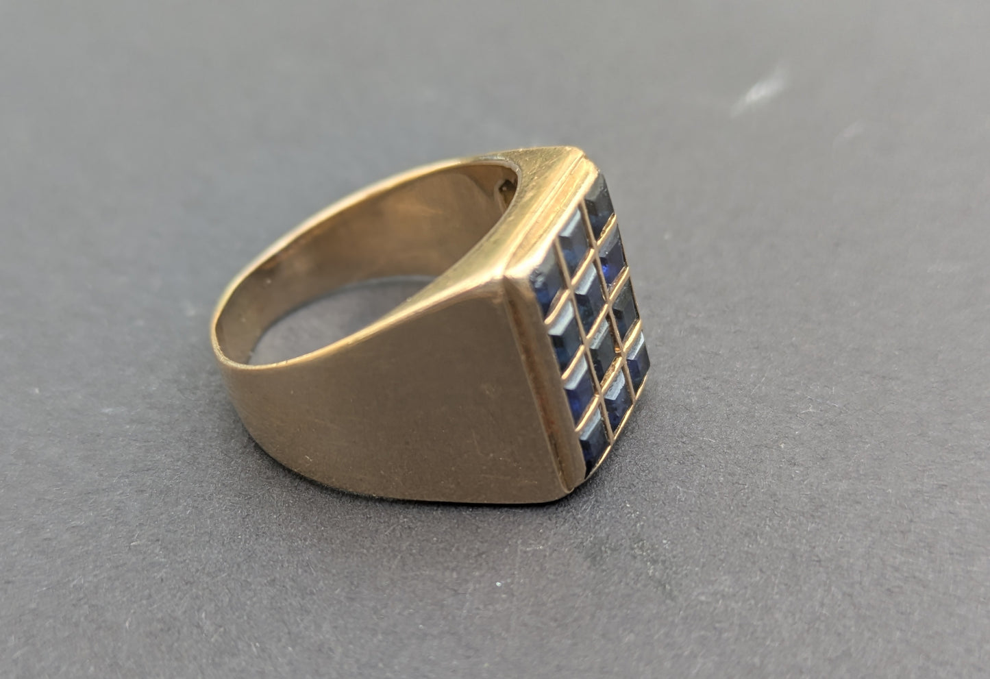 18k Vintage Sapphire "Checker Board" Ring