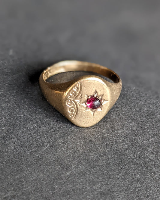 9k Garnet Signet Ring