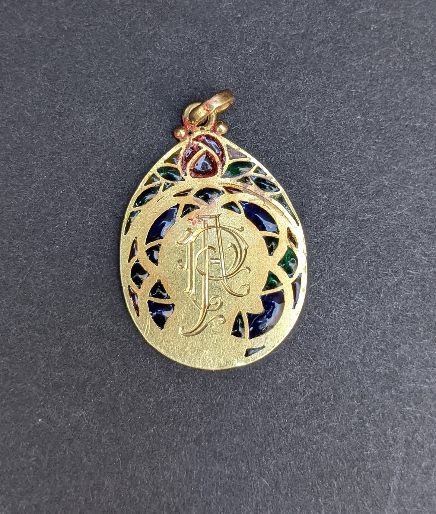 18kt Plique a jour enamel Christ