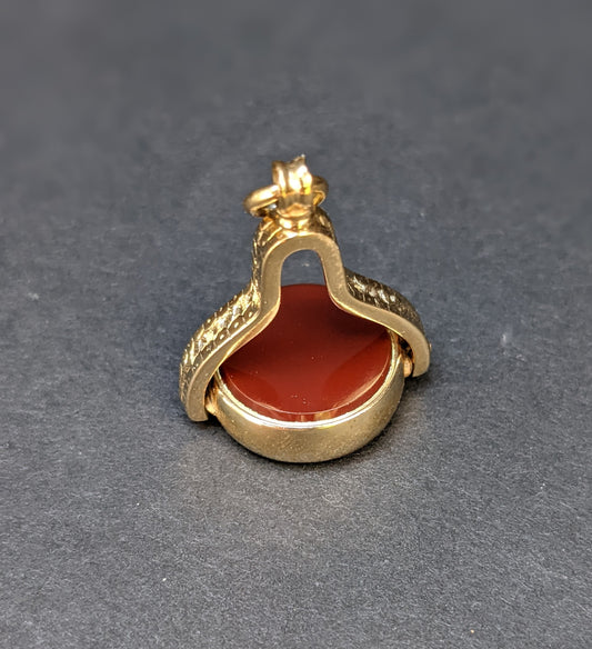 18kt French watch fob with carnelian and bloodstone