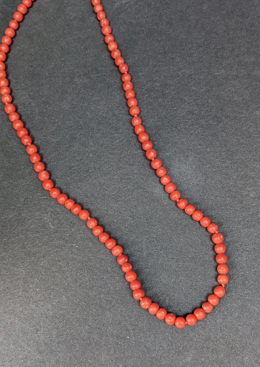 Antique Dutch coral with 14kt clasp