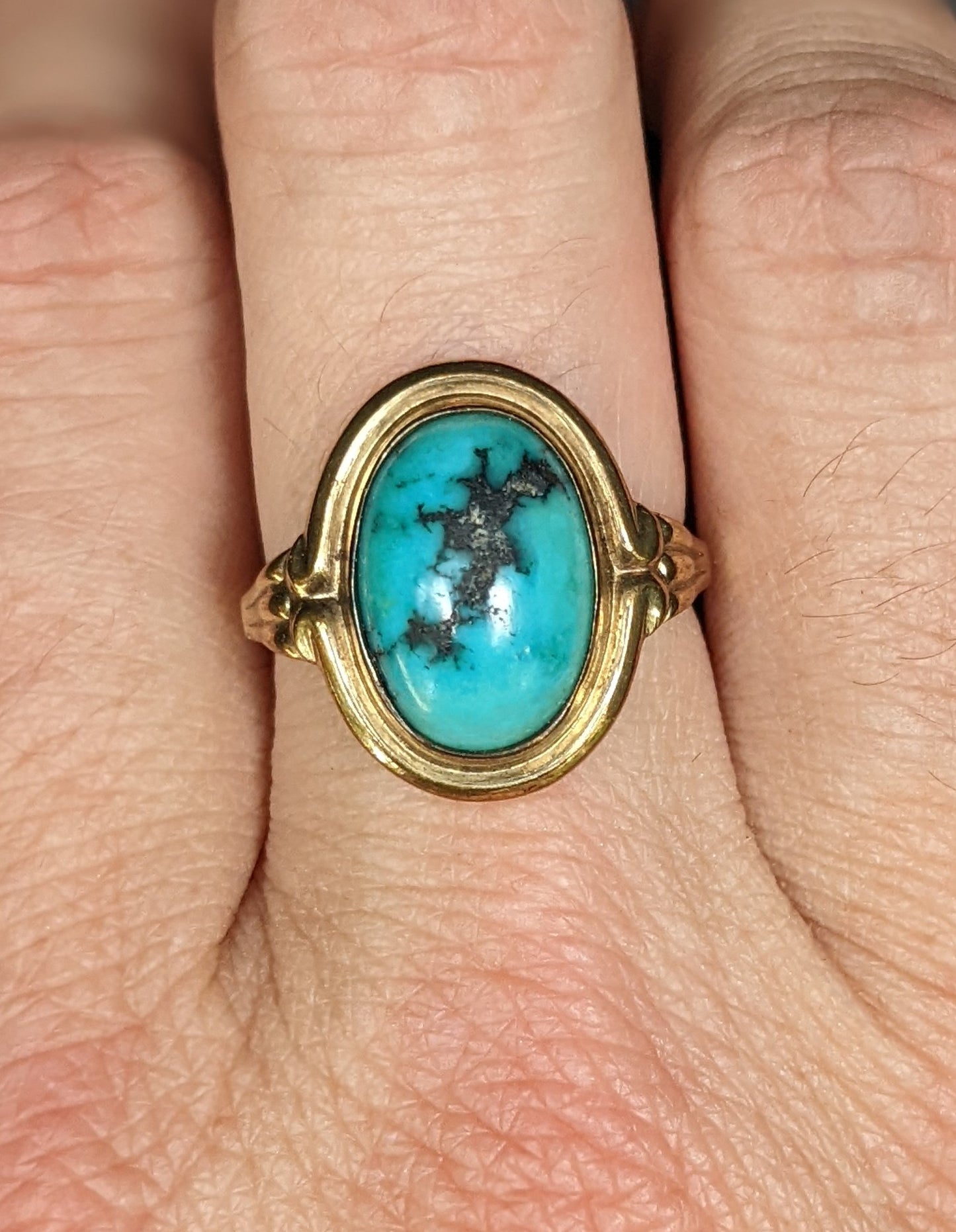 9k Arts and Craft Turquoise Ring
