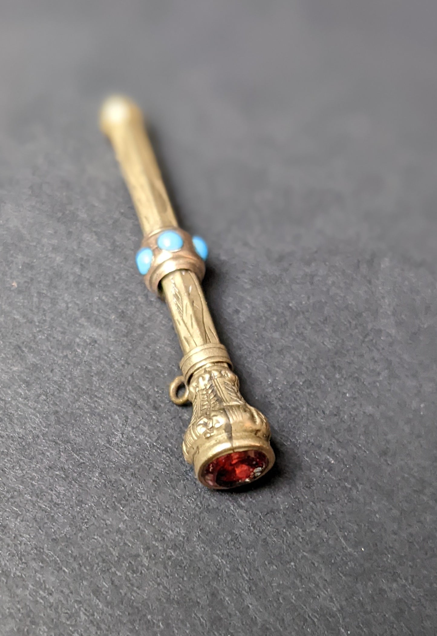 9k Victorian propelling pencil with turquoise and garnet