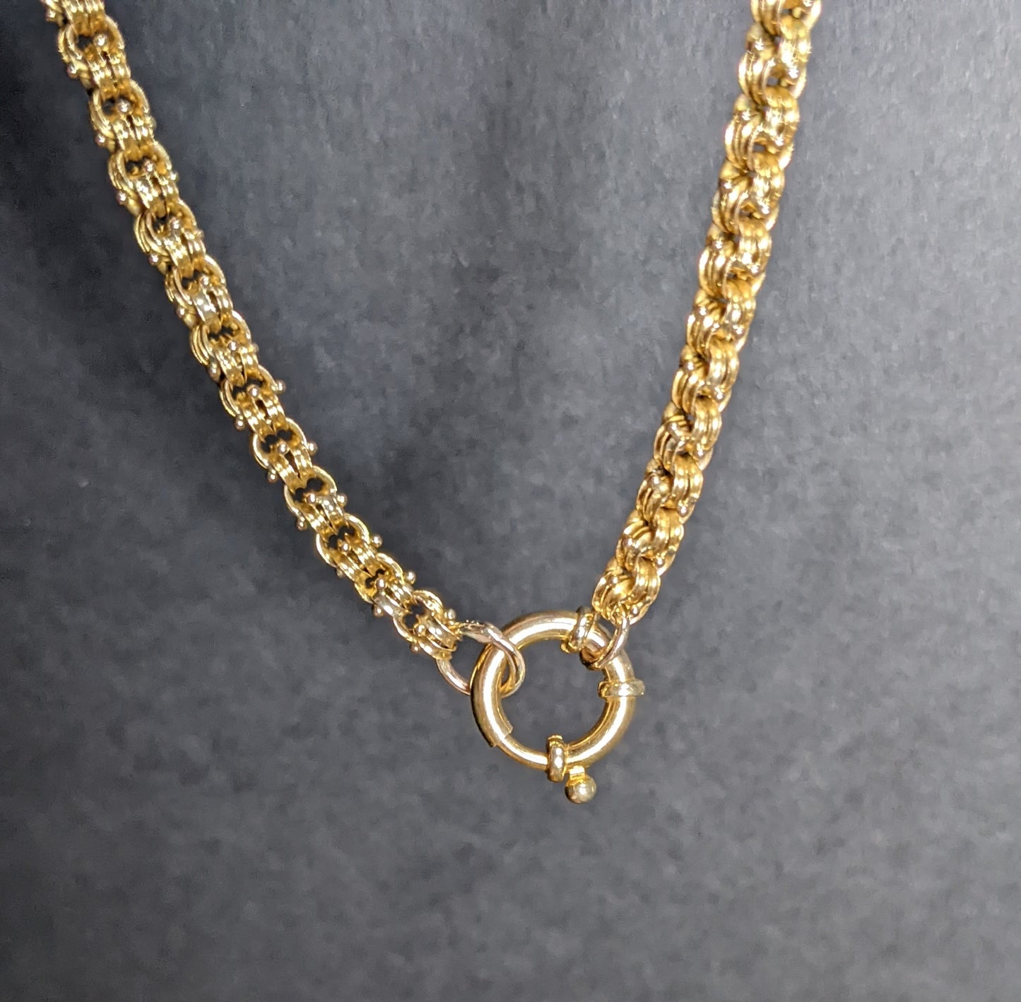 Heavy fancy belcher chain with large c clasp