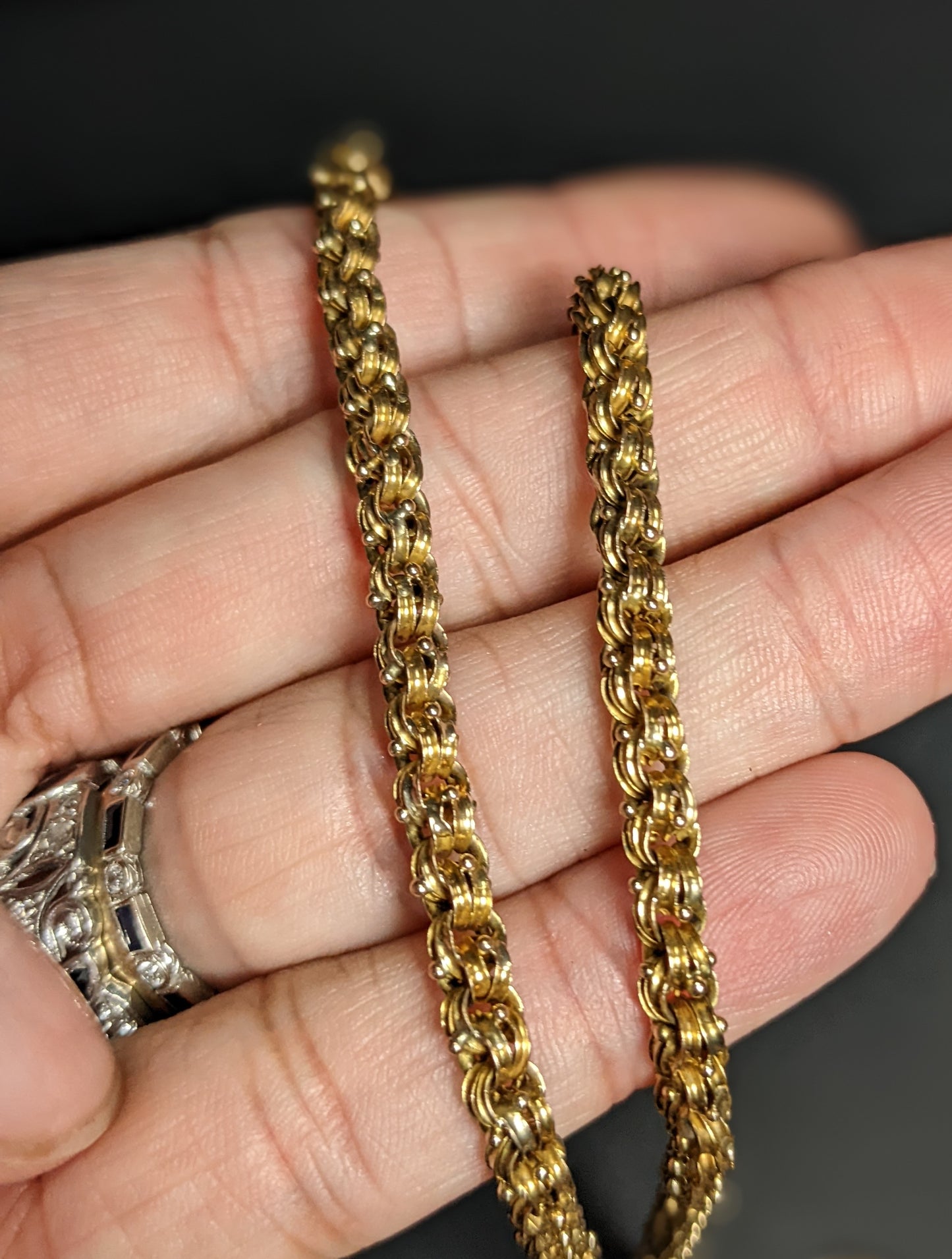 Heavy fancy belcher chain with large c clasp