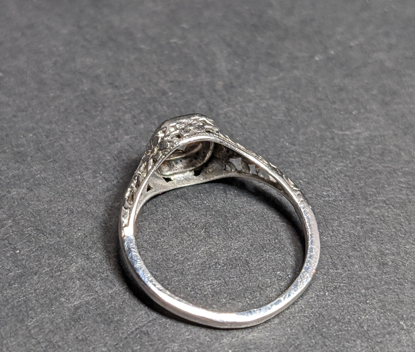 18kt antique diamond ring 1/3 ct