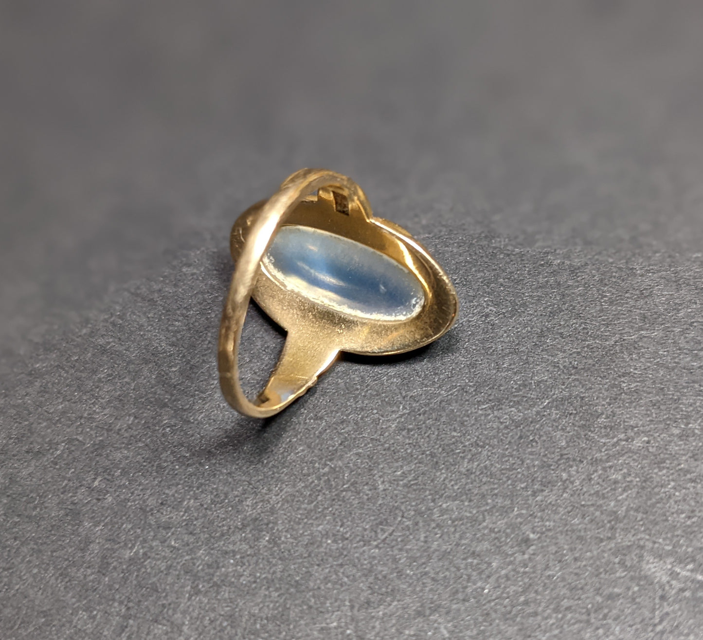 Moonstone Art Nouveau ring 14k