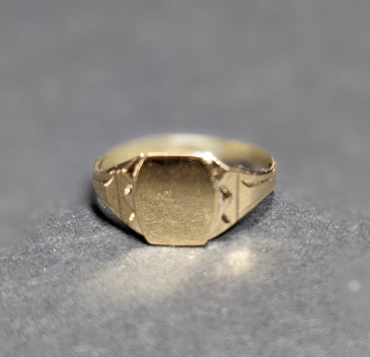 Unmonogramed Gold Signet Ring