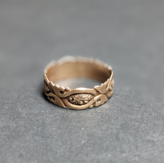 Antique 10kt Wide Band with Engraved Leaves