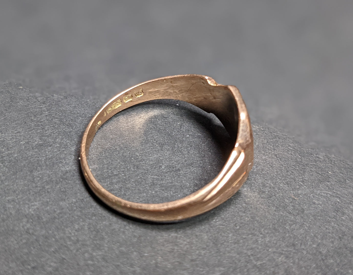 9k Engraved Signet Ring Early 1900s