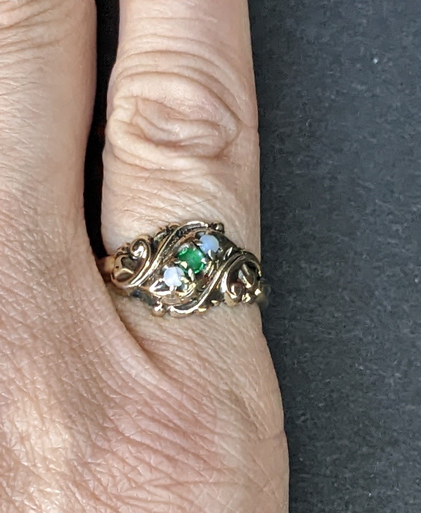10Kt Green garnet ring, rose gold with etching