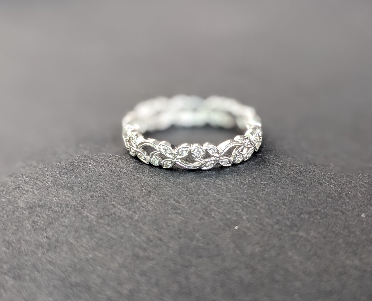 9Kt Diamond Band Floral Vine Work (13)